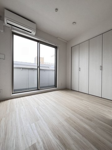 大阪市城東区中浜３丁目の賃貸マンションの寝室