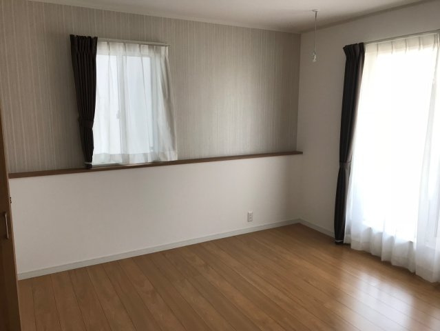 小山市喜沢684-21の洋室