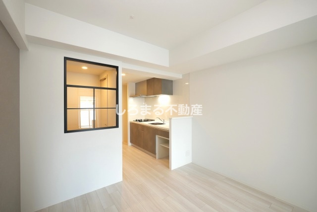 アーバネックス梅田中崎町Ⅱの居間・リビング