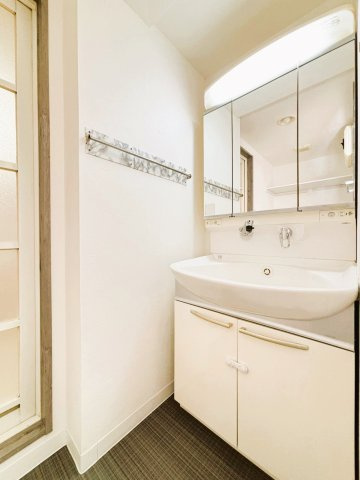 【独立洗面台】の画像