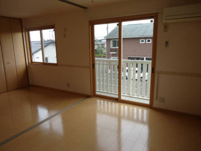 ボヌールＫ B棟の居間・リビング|B202 ﾘﾋﾞﾝｸﾞ