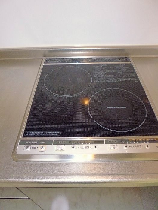 ニュル・ナインのキッチン