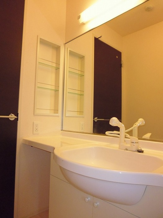 ニュル・ナインの洗面所