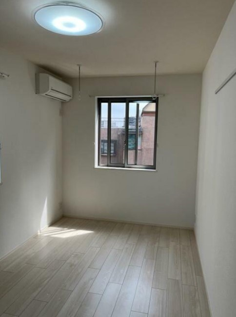 フェリーチェの寝室