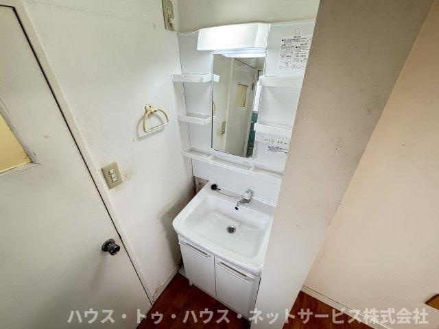 矢野マンションの洗面所