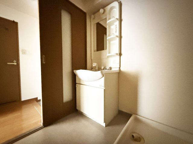 ユートピアⅢの独立洗面台