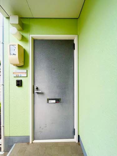 フレグランス床波Stの玄関