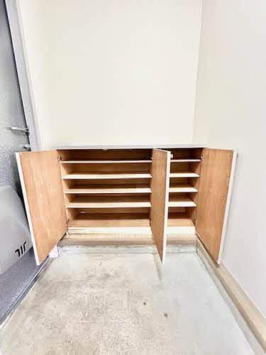 フレグランス床波Stの設備|シューズボックス