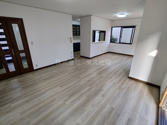 【居間・リビング】の画像