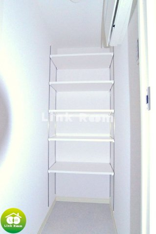 エステムプラザTOKYO RISEの玄関