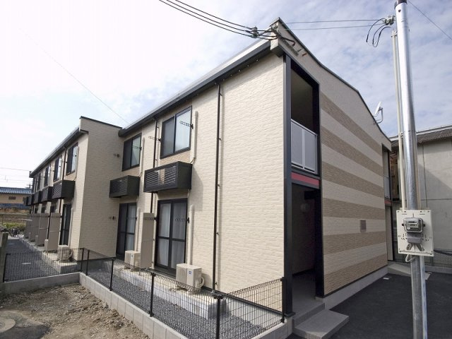 レオパレスバンビーノの外観