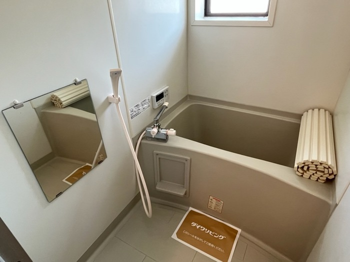 メゾン･テルシャトー D棟の浴室|浴室