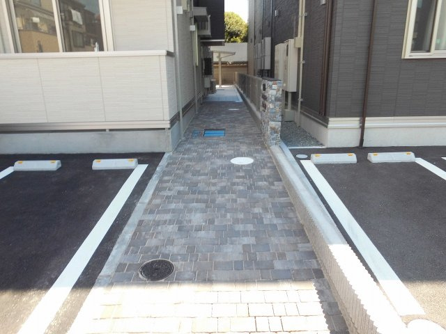 グランディール・ロジェのその他