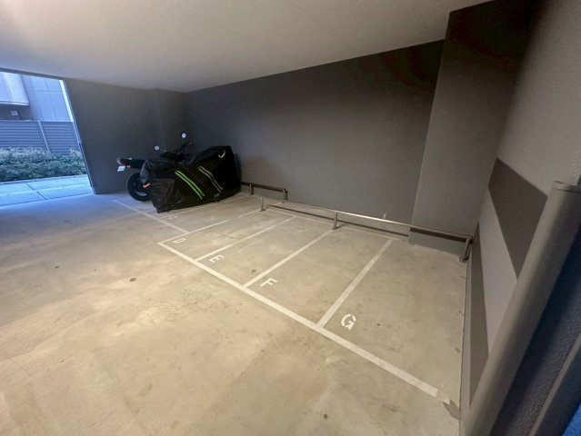 プレサンス海老江ジャルダンの駐車場
