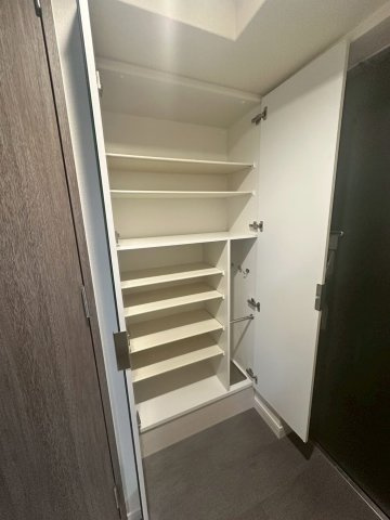 プレサンス海老江ジャルダンの収納
