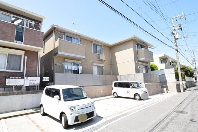 神戸6番館の駐車場