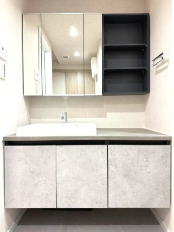 アールヴェール荻窪北の独立洗面台