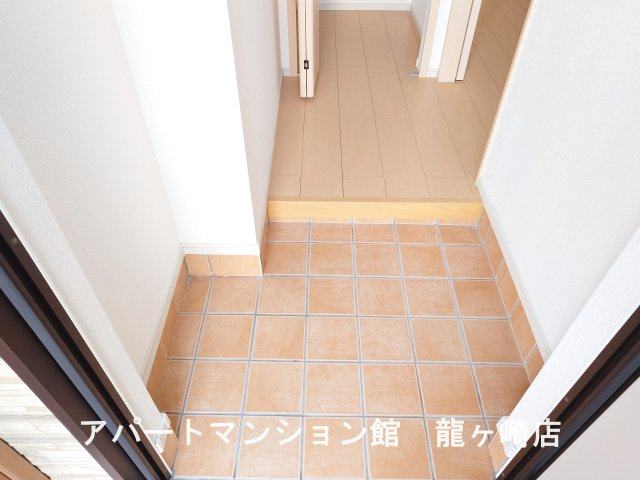 サニーヒルズコートの玄関