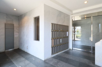 【エントランス】