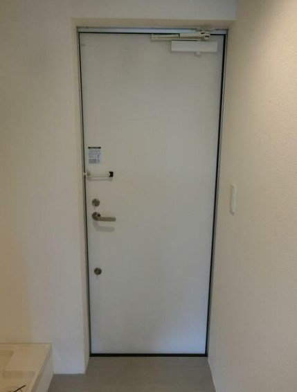 クレインウッドの玄関