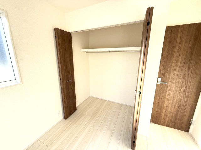 ブルーミングガーデン高崎市日高町　1号棟（平屋）　の収納|1階洋室２収納です
