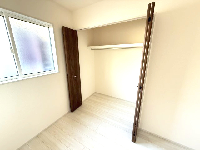 ブルーミングガーデン高崎市日高町　1号棟（平屋）　の収納|1階洋室３収納です