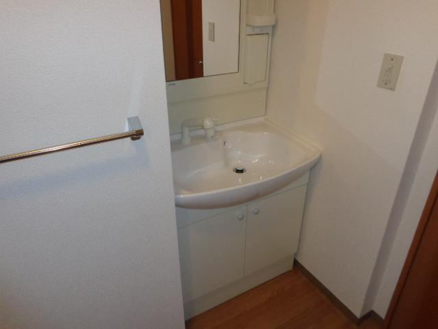 グランチェスタの独立洗面台|洗髪洗面化粧台