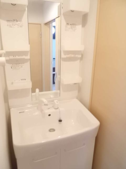 サクラの独立洗面台