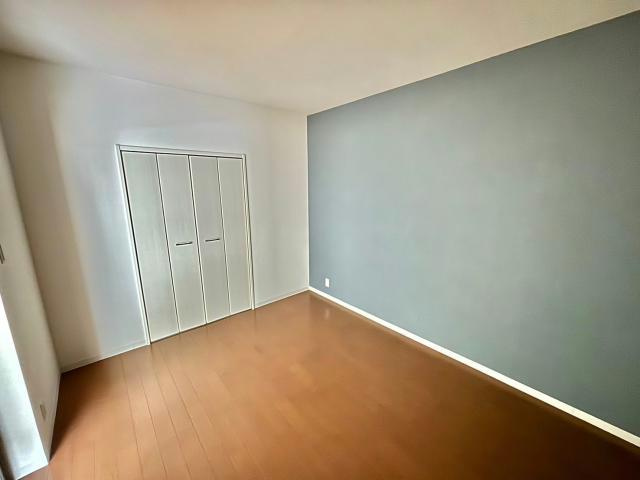 ラウレア元塩町の洋室