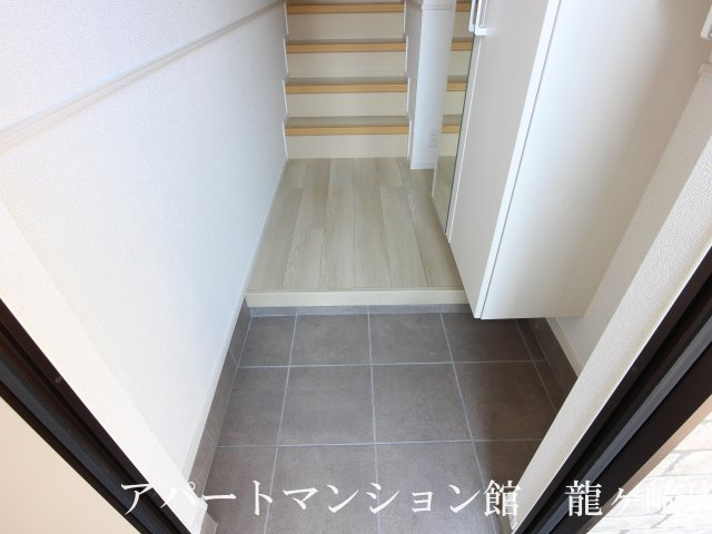 フェニックスAの玄関