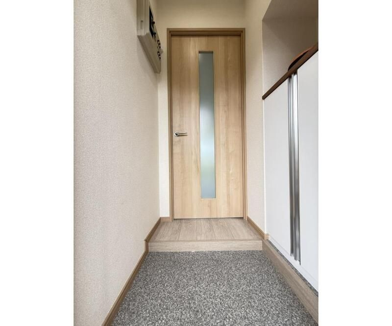 広尾ハイツの玄関