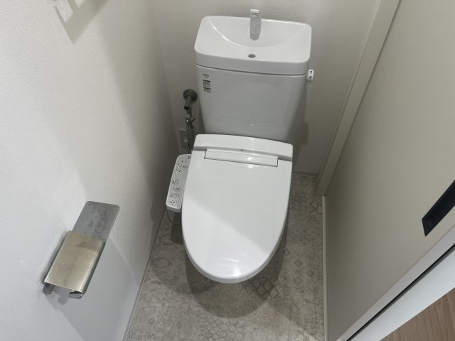 【トイレ】 | エアルレジデンスⅡ | 落ち着いた色調のトイレです