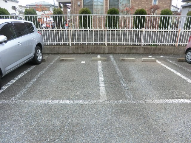 ゴールドマンション小熊ＰＡＲＴ２の駐車場|★敷地内駐車場・１台無料！先着申し込み順となります★