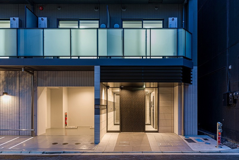 RELUXIA墨田東向島のエントランス