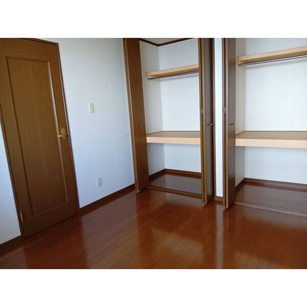 ネイ・フリーデンの内装