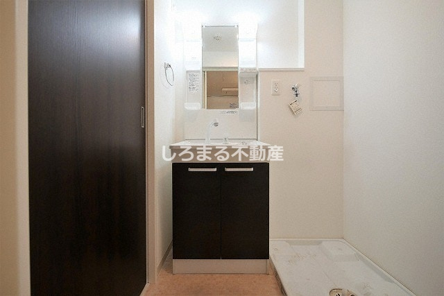 ＬＯＷＬＡＮＤＳ西天満の洗面所