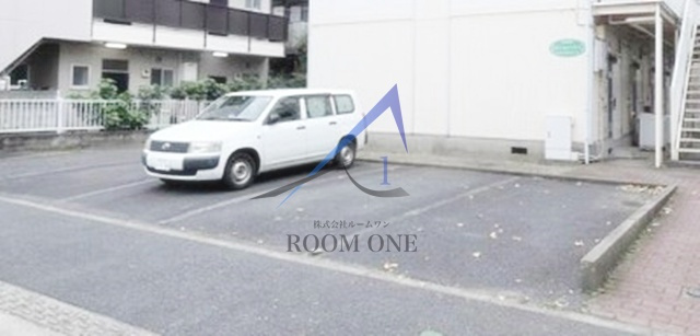 ホワイトハウスの駐車場|駐車場です。