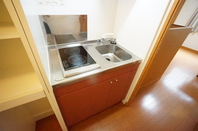 レオパレスベルセフォネのキッチン