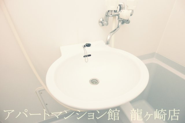 レオパレス新町の洗面所