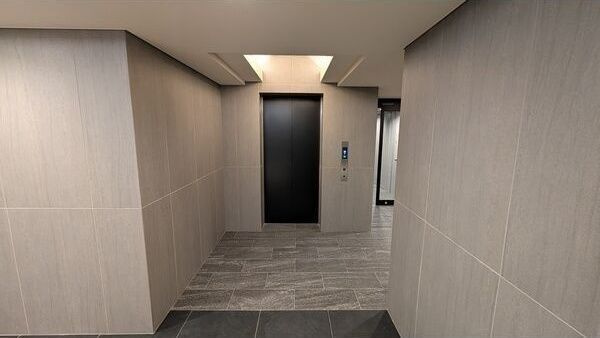 ザ・レジデンスパーク栄のロビー