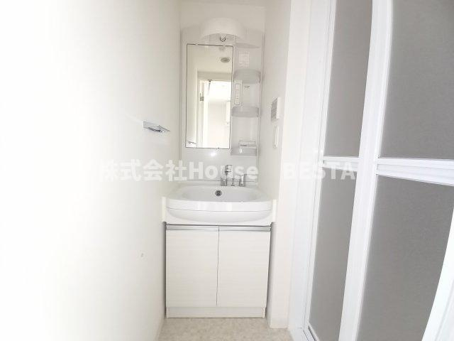 レジデンス神戸大倉山グルーブの独立洗面台