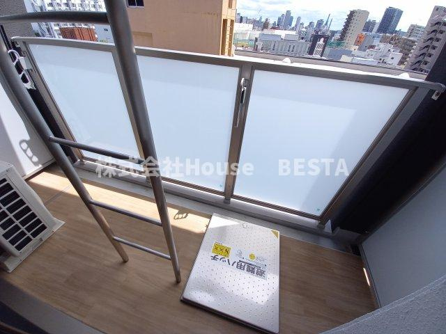 レジデンス神戸大倉山グルーブのバルコニー