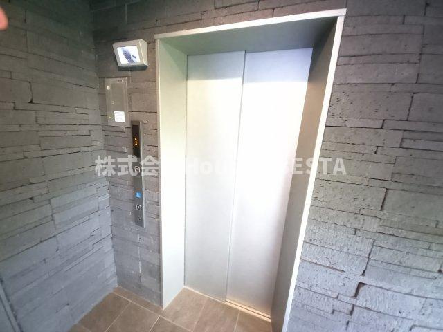 レジデンス神戸大倉山グルーブのロビー