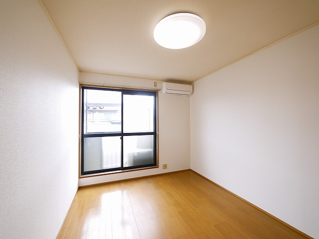 三条大路Sマンションの洋室