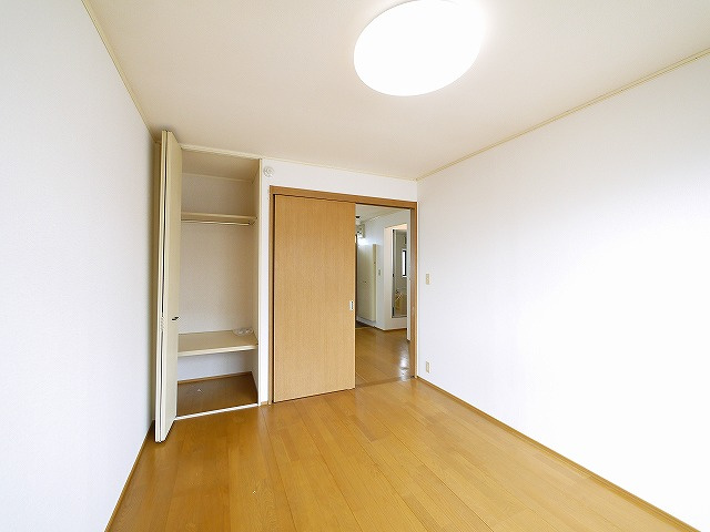 三条大路Sマンションの洋室