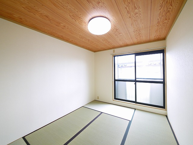三条大路Sマンションの和室