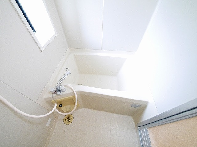三条大路Sマンションの浴室