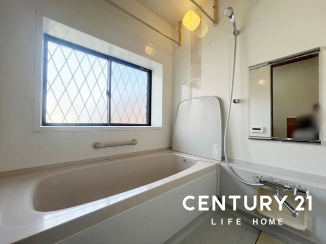 【浴室】 | 東急東横線「東白楽」中古戸建 | きれいなお風呂です