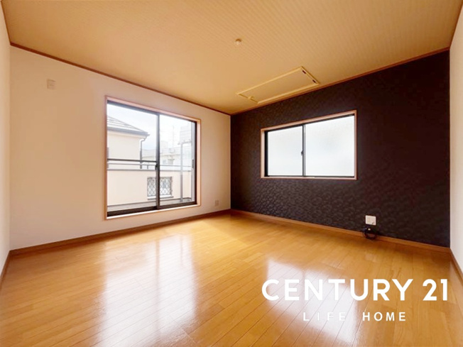 【洋室】 | 東急東横線「東白楽」中古戸建 | 広々とした洋室です