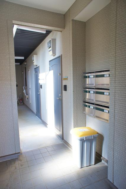 メゾンＳＡＴＳＵＫＩのエントランス